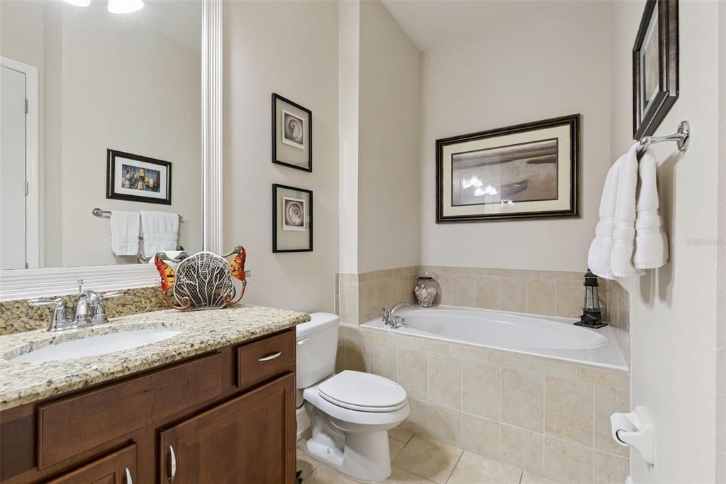 For Sale: $735,000 (3 beds, 2 baths, 1737 Square Feet)