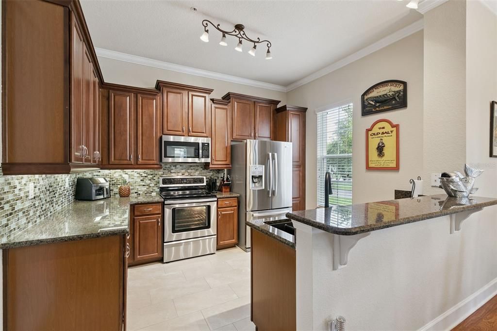 For Sale: $735,000 (3 beds, 2 baths, 1737 Square Feet)