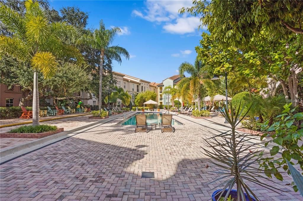 For Rent: $2,650 (2 beds, 2 baths, 1231 Square Feet)