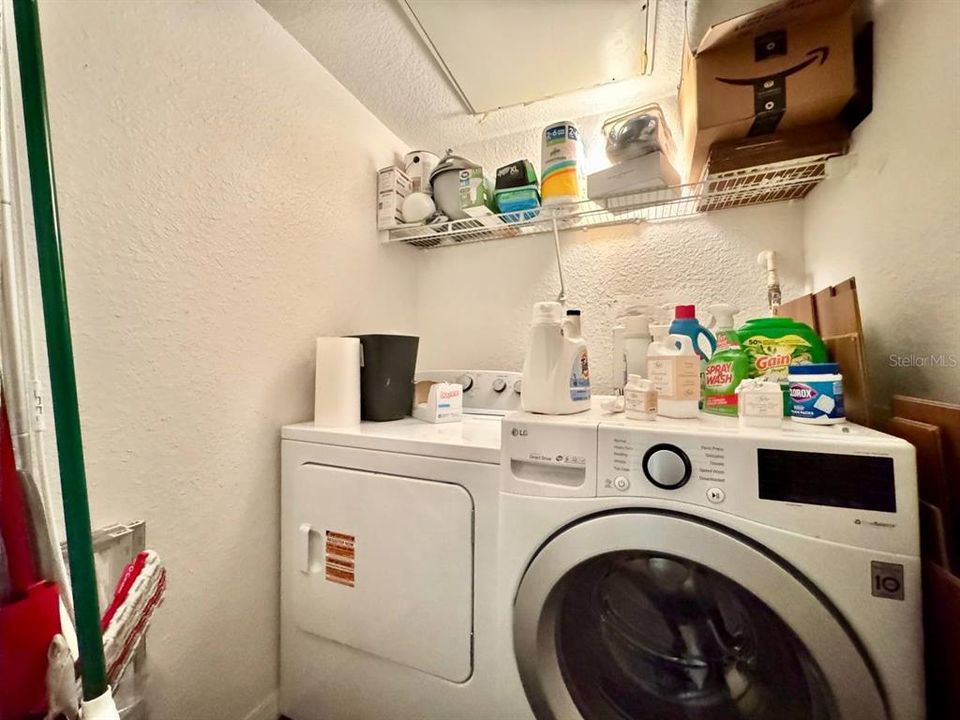For Rent: $2,650 (2 beds, 2 baths, 1231 Square Feet)