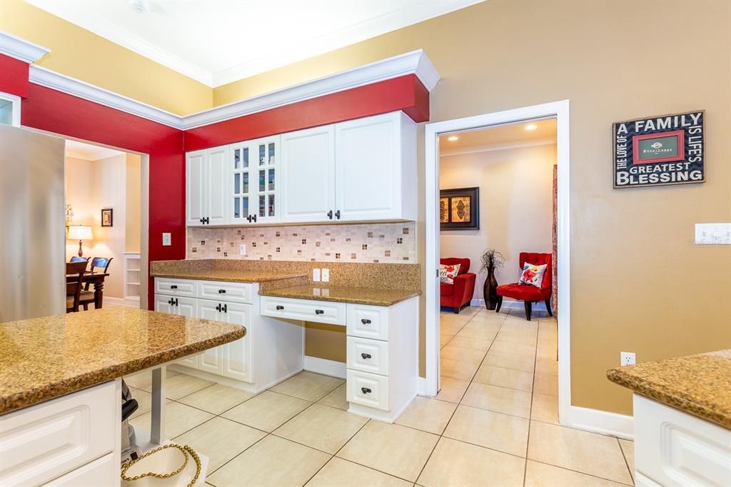 En Venta: $538,000 (4 camas, 3 baños, 2738 Pies cuadrados)