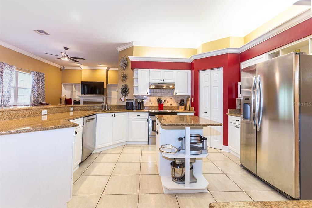 En Venta: $538,000 (4 camas, 3 baños, 2738 Pies cuadrados)