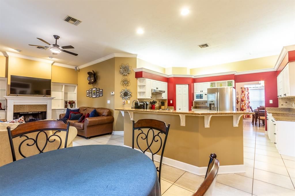 En Venta: $538,000 (4 camas, 3 baños, 2738 Pies cuadrados)