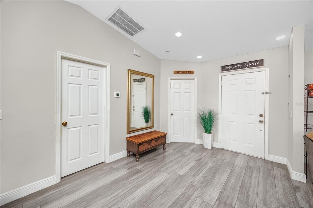 For Sale: $395,000 (3 beds, 2 baths, 1476 Square Feet)