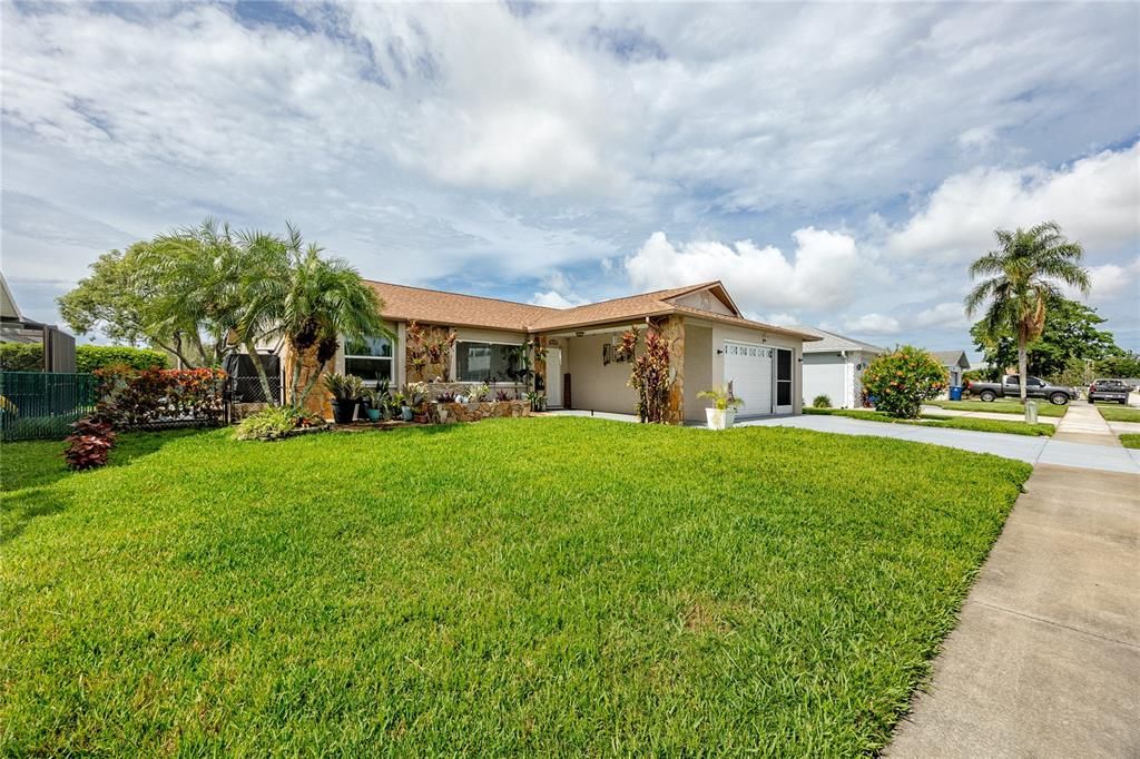 For Sale: $395,000 (3 beds, 2 baths, 1476 Square Feet)