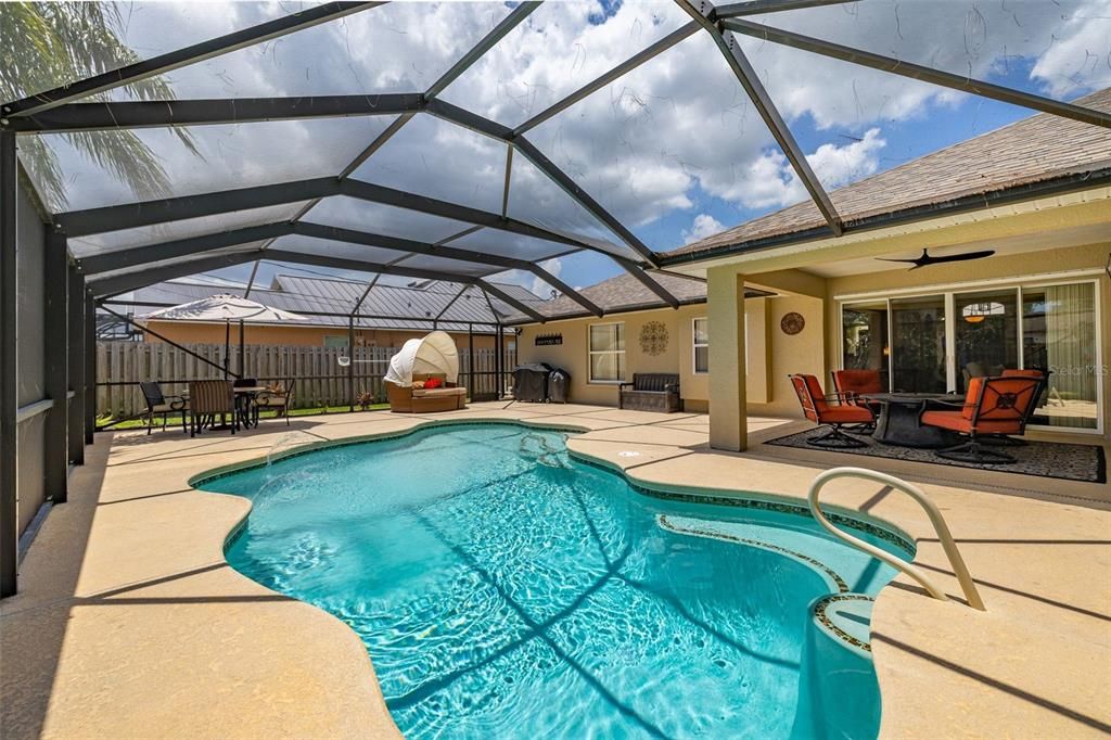 For Sale: $469,900 (4 beds, 3 baths, 2015 Square Feet)