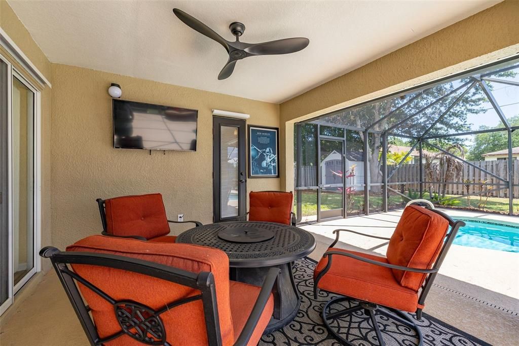 For Sale: $469,900 (4 beds, 3 baths, 2015 Square Feet)