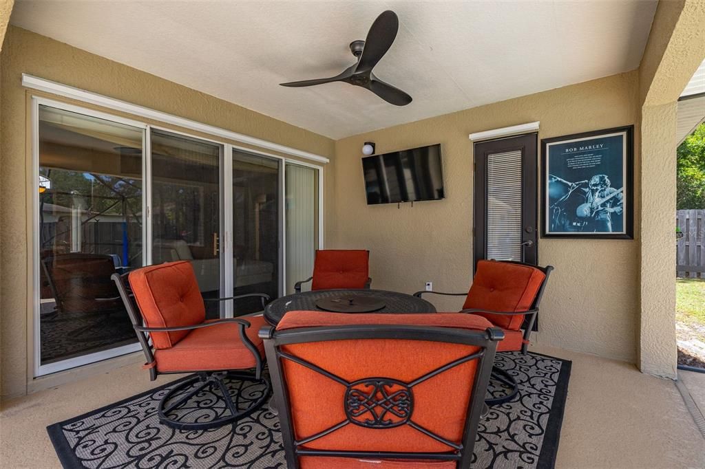For Sale: $469,900 (4 beds, 3 baths, 2015 Square Feet)