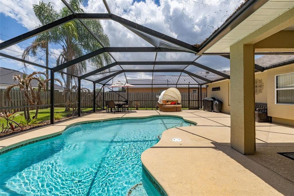 For Sale: $469,900 (4 beds, 3 baths, 2015 Square Feet)
