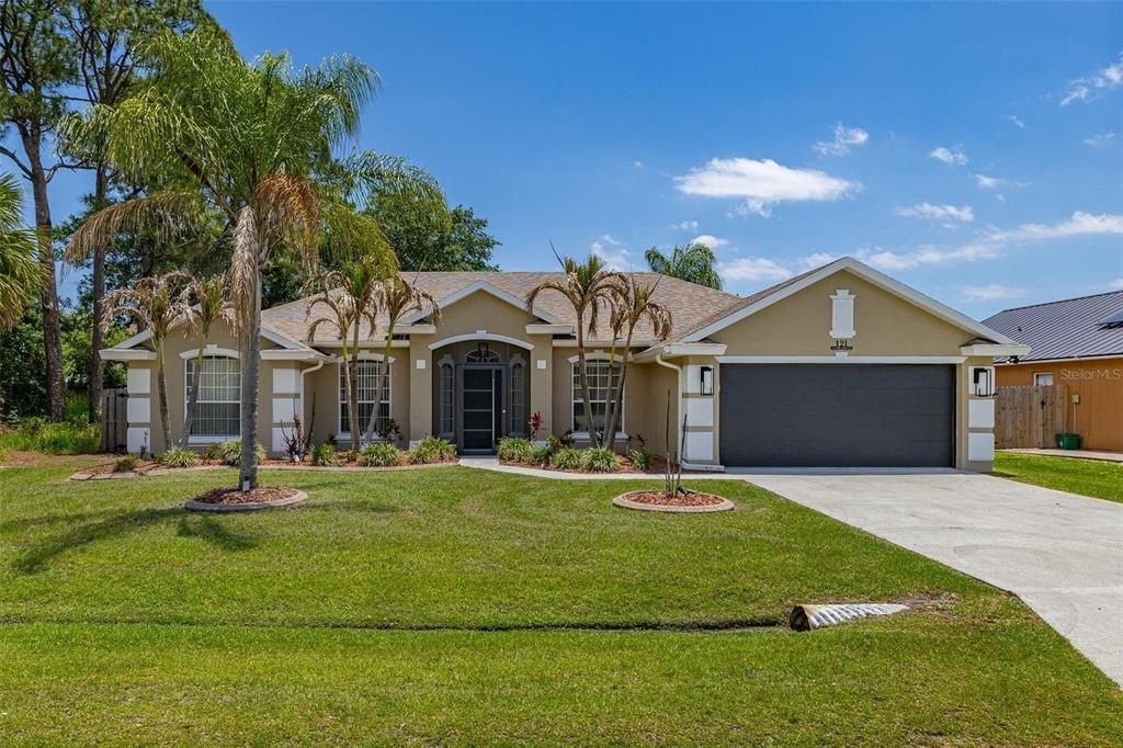 For Sale: $469,900 (4 beds, 3 baths, 2015 Square Feet)
