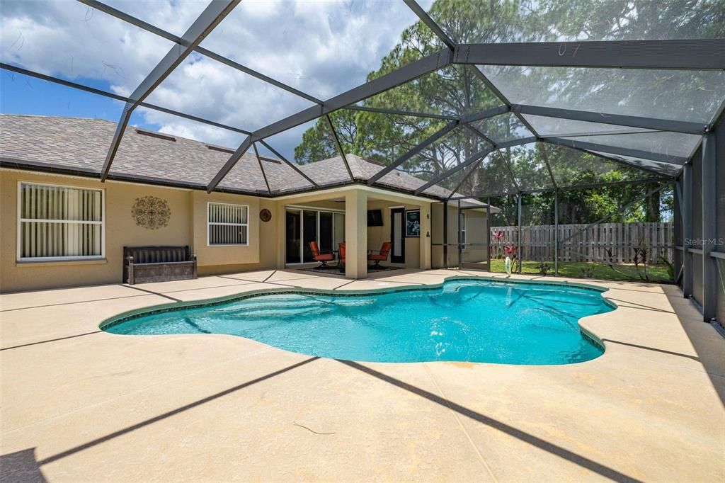 For Sale: $469,900 (4 beds, 3 baths, 2015 Square Feet)