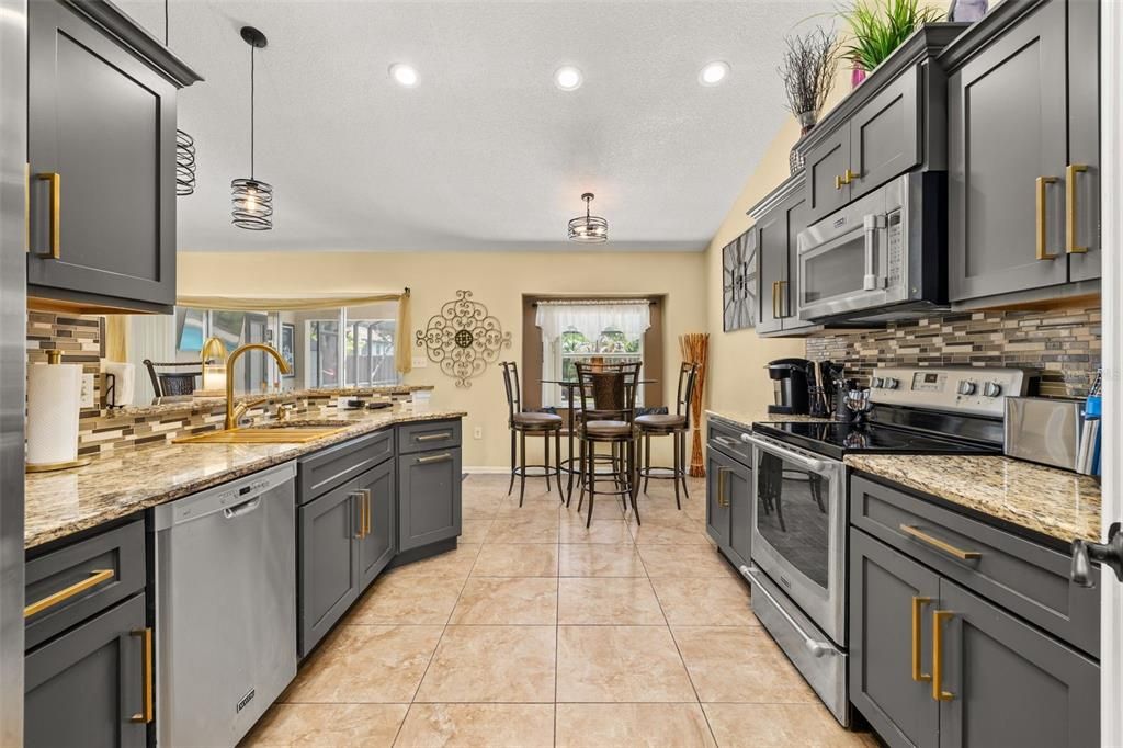 For Sale: $469,900 (4 beds, 3 baths, 2015 Square Feet)