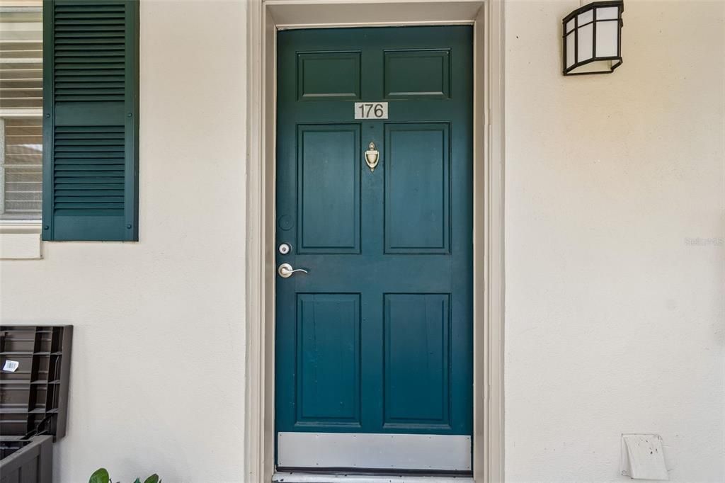 For Sale: $249,000 (2 beds, 2 baths, 1156 Square Feet)