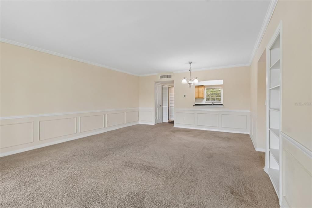 For Sale: $249,000 (2 beds, 2 baths, 1156 Square Feet)