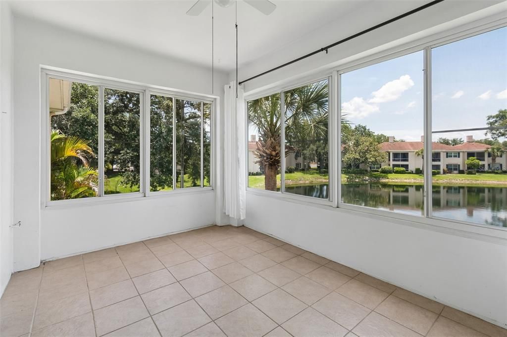 For Sale: $249,000 (2 beds, 2 baths, 1156 Square Feet)