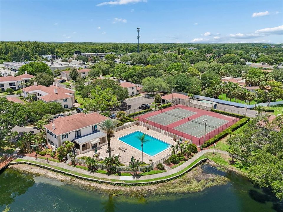 For Sale: $249,000 (2 beds, 2 baths, 1156 Square Feet)