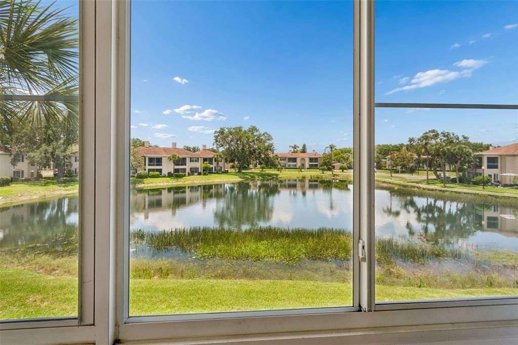 For Sale: $249,000 (2 beds, 2 baths, 1156 Square Feet)
