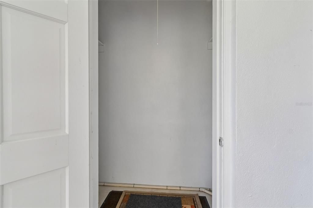 For Sale: $249,000 (2 beds, 2 baths, 1156 Square Feet)