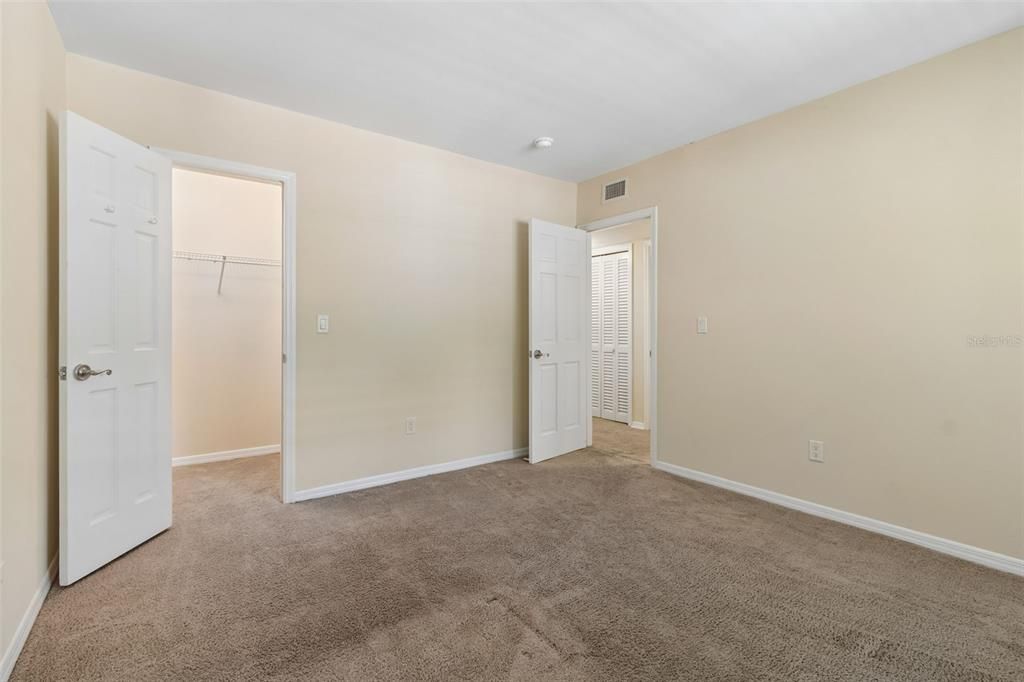 For Sale: $249,000 (2 beds, 2 baths, 1156 Square Feet)