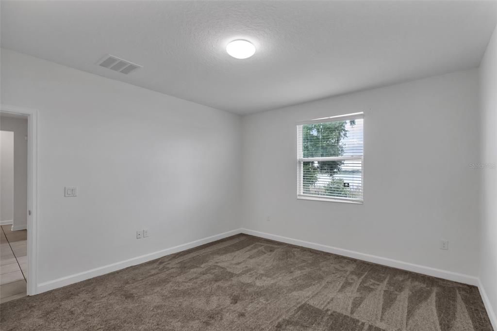 For Sale: $375,000 (4 beds, 3 baths, 2109 Square Feet)