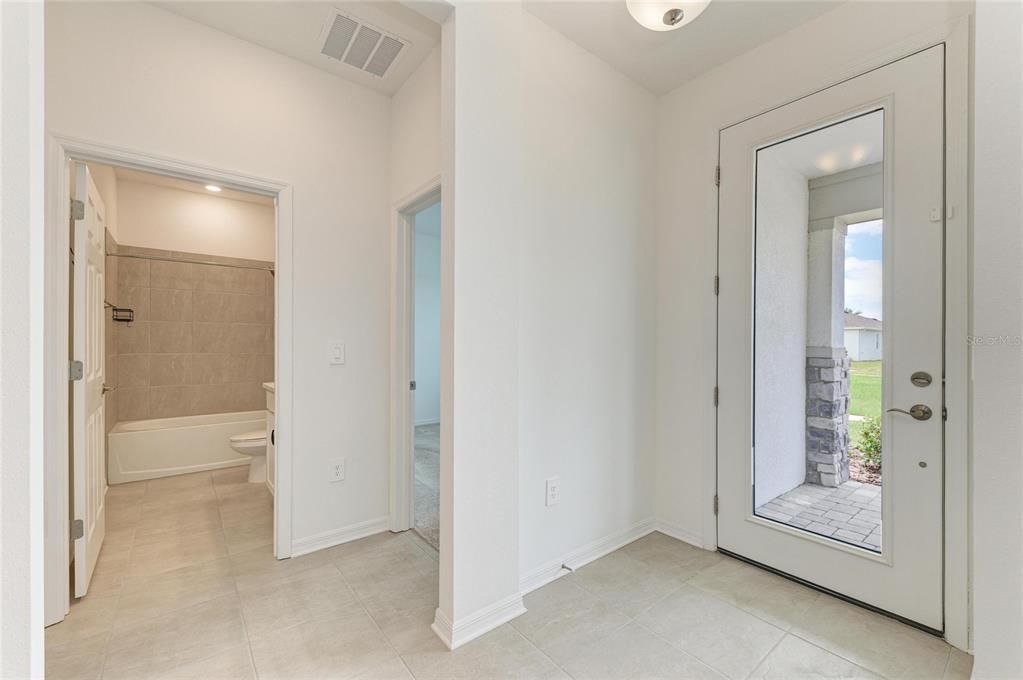 For Sale: $499,000 (3 beds, 2 baths, 1743 Square Feet)