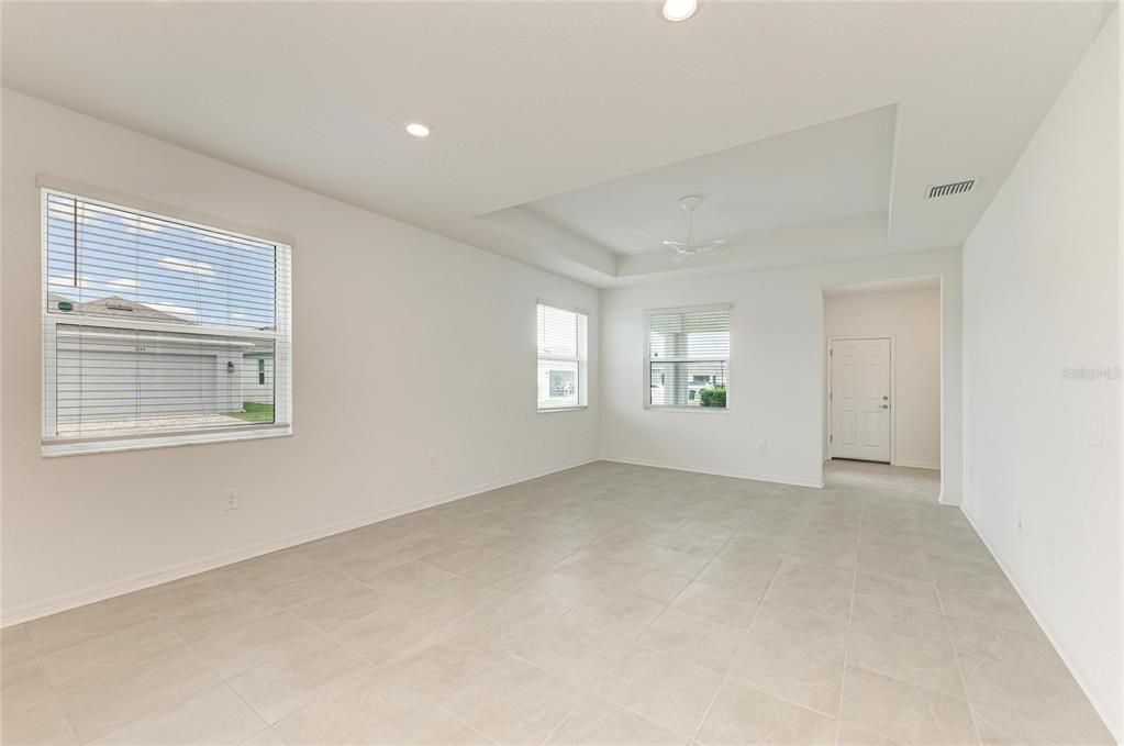 For Sale: $499,000 (3 beds, 2 baths, 1743 Square Feet)