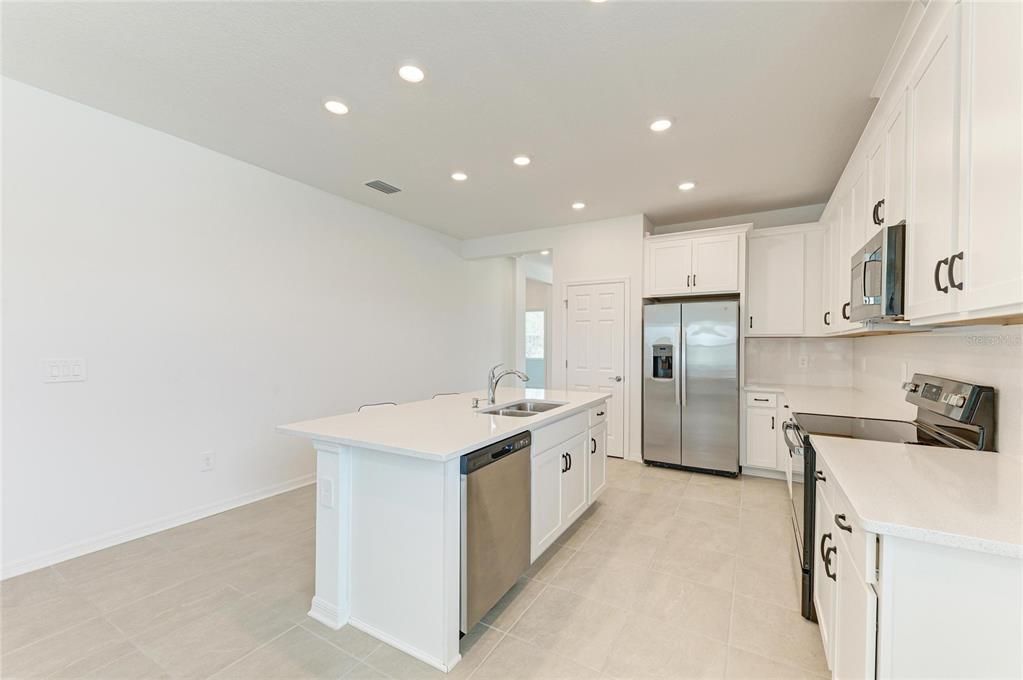 For Sale: $499,000 (3 beds, 2 baths, 1743 Square Feet)