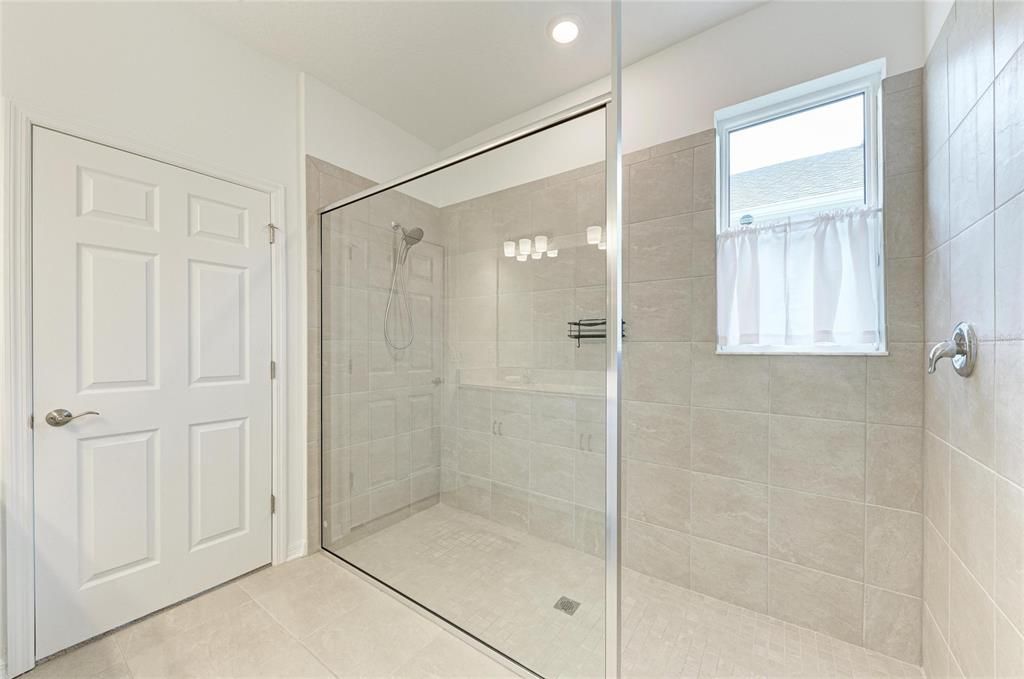 For Sale: $499,000 (3 beds, 2 baths, 1743 Square Feet)