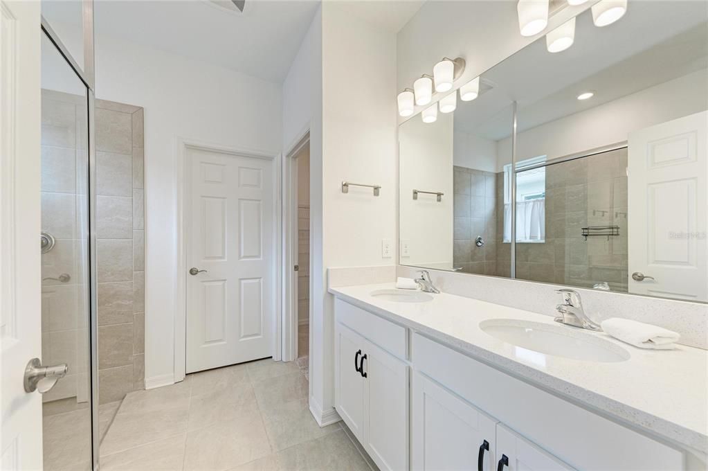 For Sale: $499,000 (3 beds, 2 baths, 1743 Square Feet)