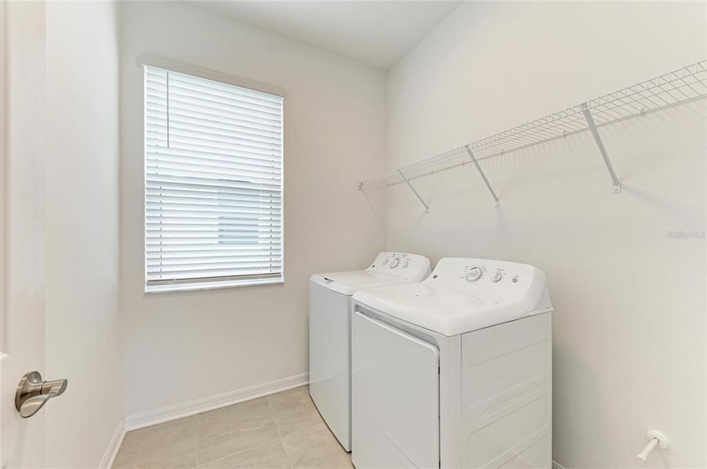 For Sale: $499,000 (3 beds, 2 baths, 1743 Square Feet)