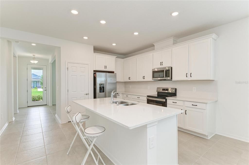 For Sale: $499,000 (3 beds, 2 baths, 1743 Square Feet)