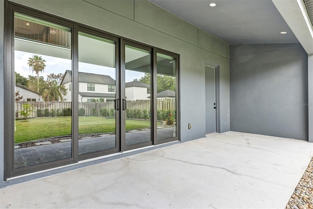 For Sale: $899,000 (5 beds, 2 baths, 2858 Square Feet)