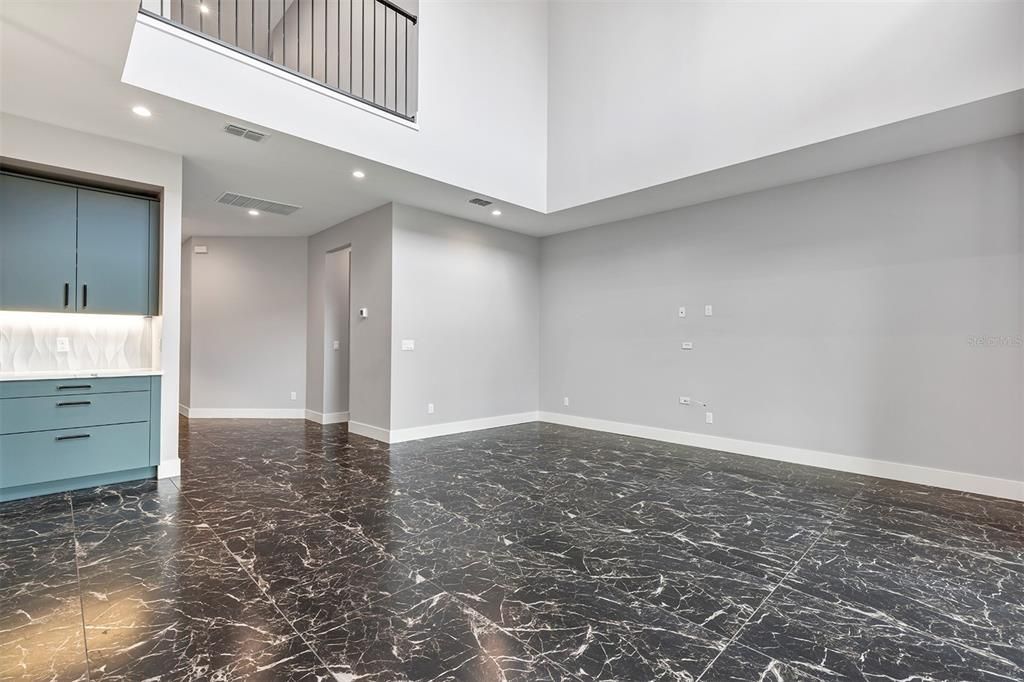 For Sale: $899,000 (5 beds, 2 baths, 2858 Square Feet)