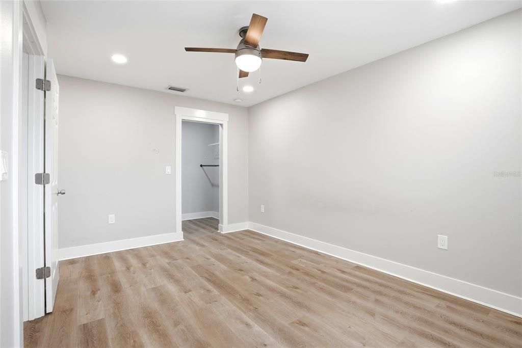 For Sale: $349,000 (3 beds, 2 baths, 1137 Square Feet)