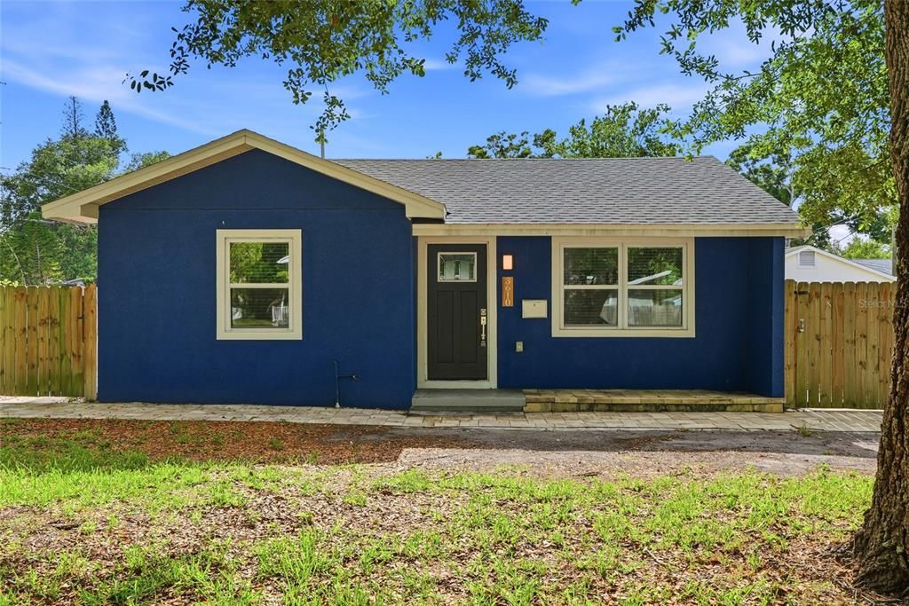 For Sale: $349,000 (3 beds, 2 baths, 1137 Square Feet)