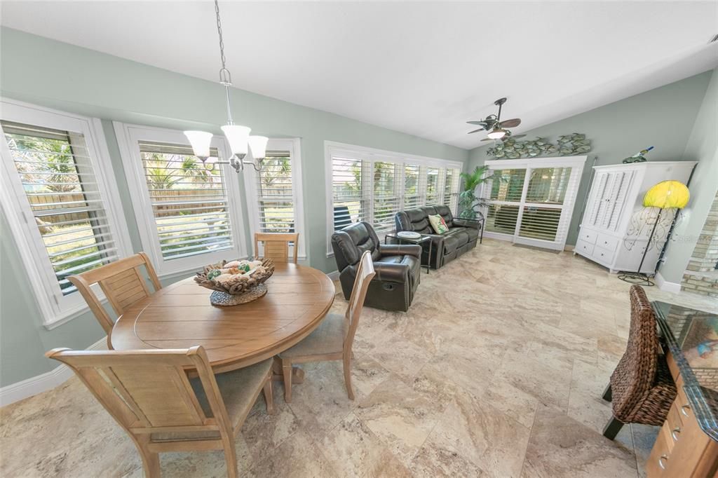 For Sale: $799,900 (3 beds, 2 baths, 2285 Square Feet)