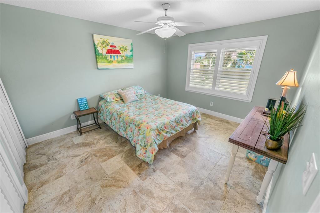 For Sale: $799,900 (3 beds, 2 baths, 2285 Square Feet)