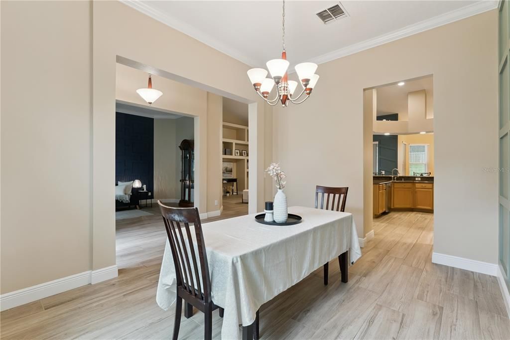 En Venta: $535,000 (4 camas, 3 baños, 2419 Pies cuadrados)