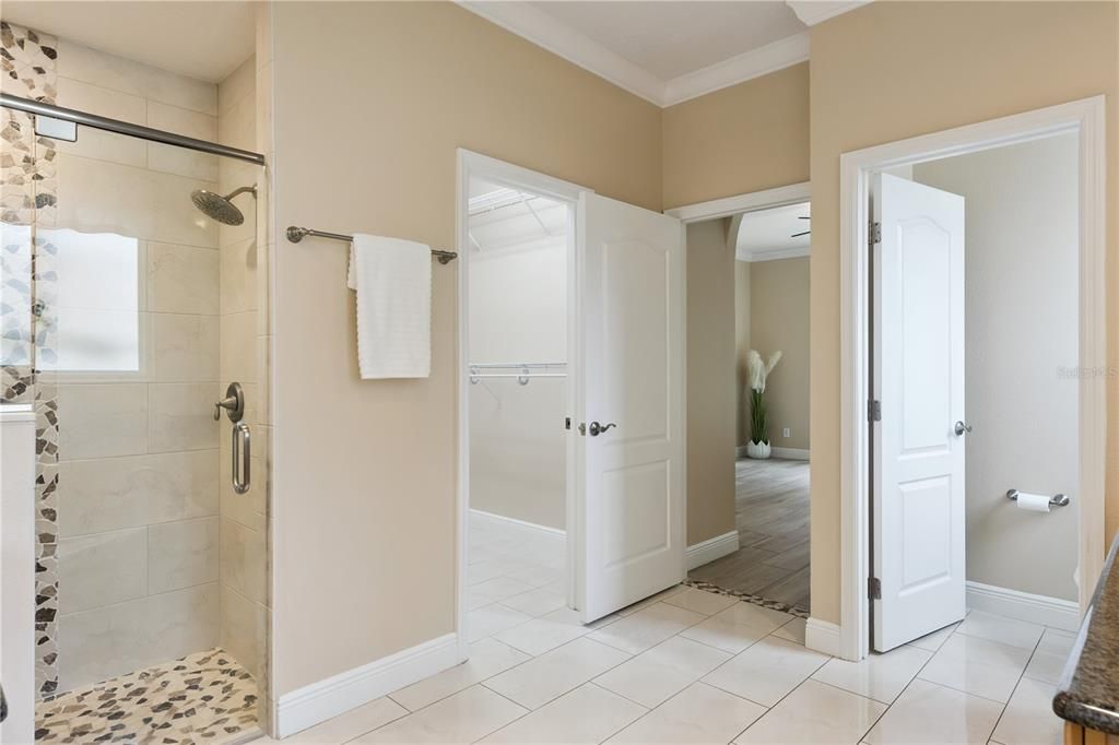 En Venta: $535,000 (4 camas, 3 baños, 2419 Pies cuadrados)