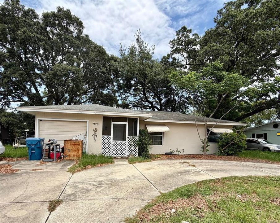For Sale: $239,500 (2 beds, 2 baths, 1136 Square Feet)