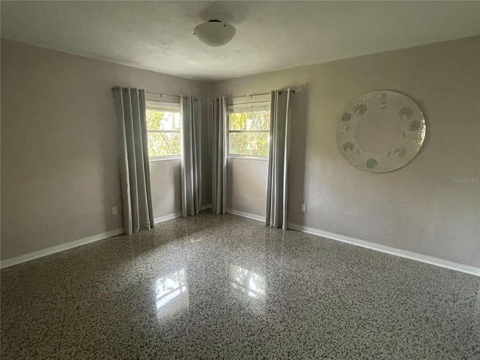 For Rent: $3,600 (3 beds, 2 baths, 1539 Square Feet)