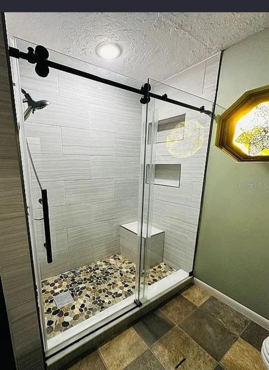 На продажу: $242,500 (2 спален, 1 ванн, 1148 Квадратных фут)