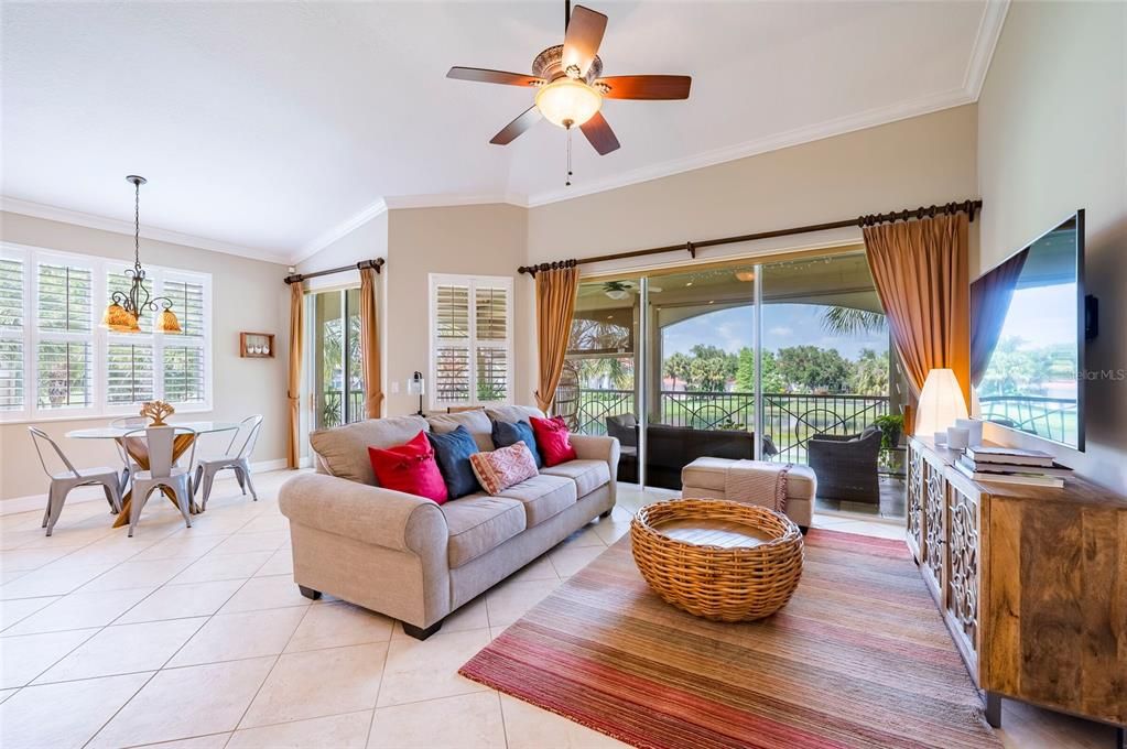 For Sale: $449,900 (3 beds, 2 baths, 2434 Square Feet)