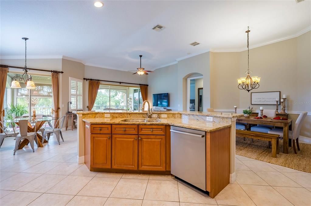 For Sale: $449,900 (3 beds, 2 baths, 2434 Square Feet)
