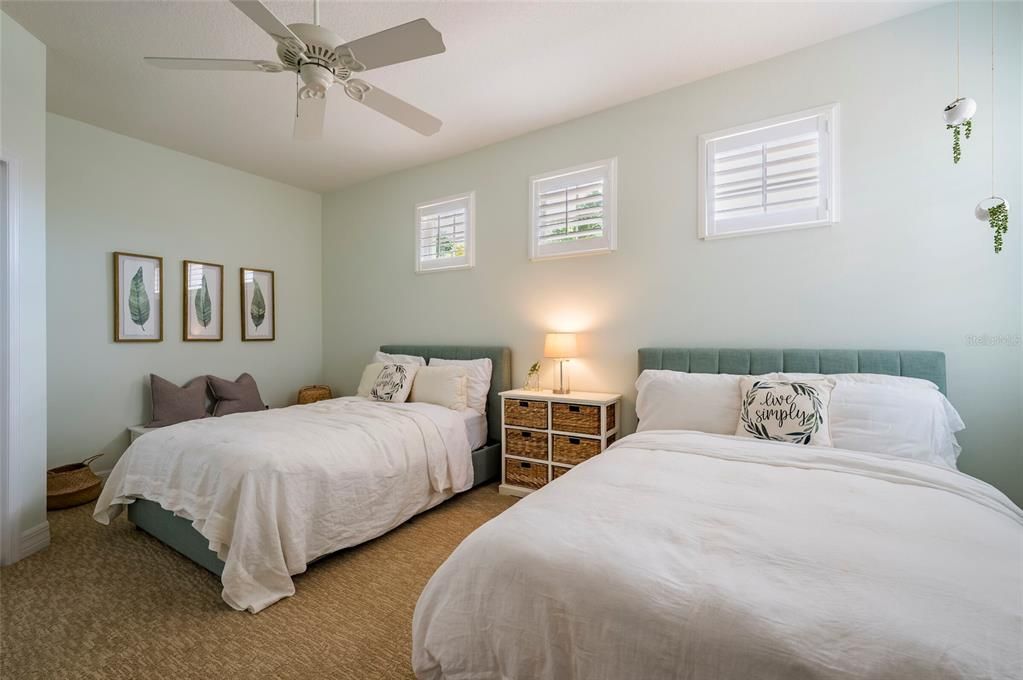 For Sale: $449,900 (3 beds, 2 baths, 2434 Square Feet)