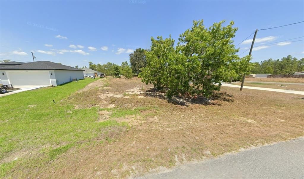 Activo con contrato: $25,900 (0.23 acres)