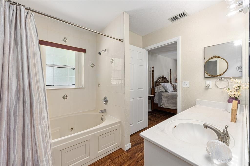 En Venta: $374,900 (3 camas, 2 baños, 1835 Pies cuadrados)
