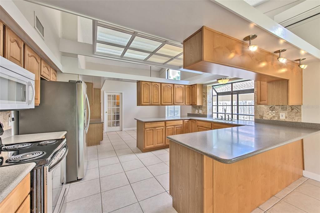 For Sale: $769,000 (5 beds, 4 baths, 3311 Square Feet)