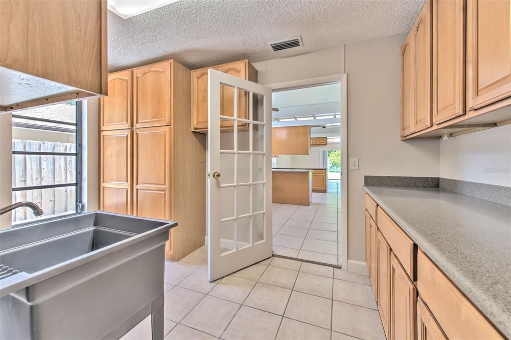 For Sale: $769,000 (5 beds, 4 baths, 3311 Square Feet)
