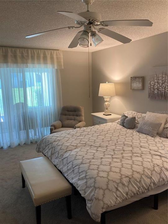 В аренду: $1,800 (2 спален, 2 ванн, 1360 Квадратных фут)